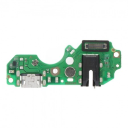 مدخل شحن تكنو SPARK 8C